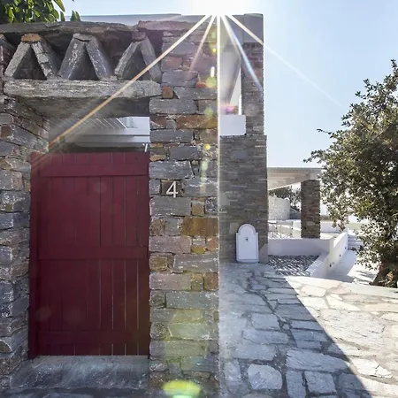 4 Maisonettes With A Swimming Pool And A Sea View, In The Area Of Koundouros