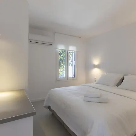 Prázdninový dům 4 Maisonettes With A Swimming Pool And A Sea View, In The Area Of
