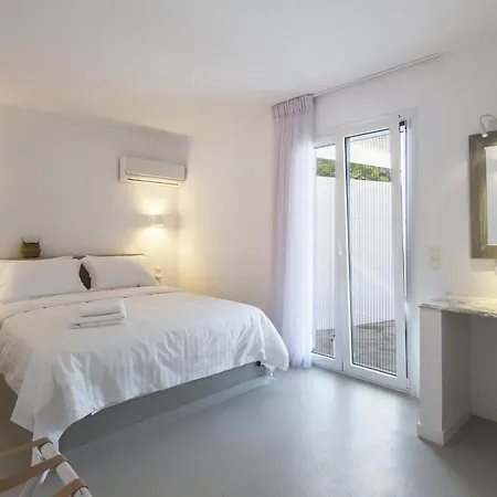 Casa vacanze 4 Maisonettes With A Swimming Pool And A Sea View, In The Area Of Koundouros